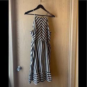 NWT Gilli Summer Dress